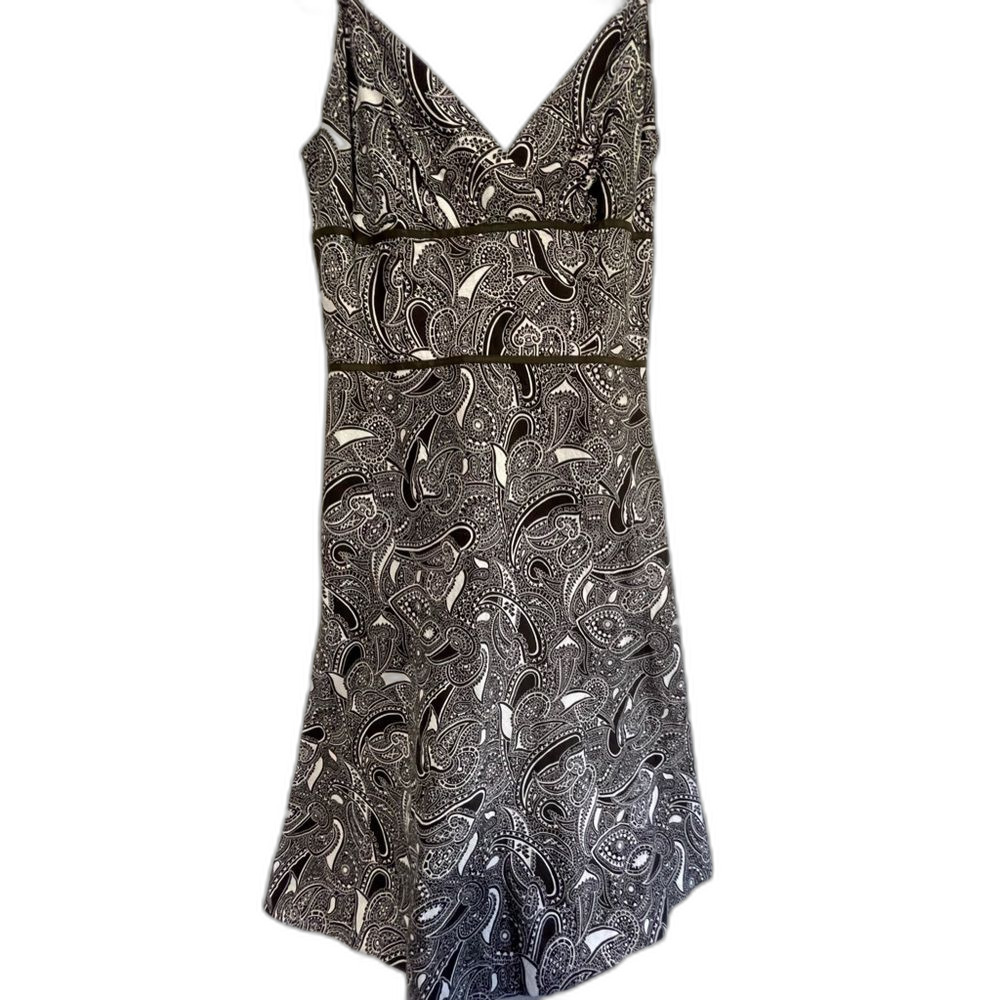 Ann Taylor Loft dress  Size 2. Black and White
